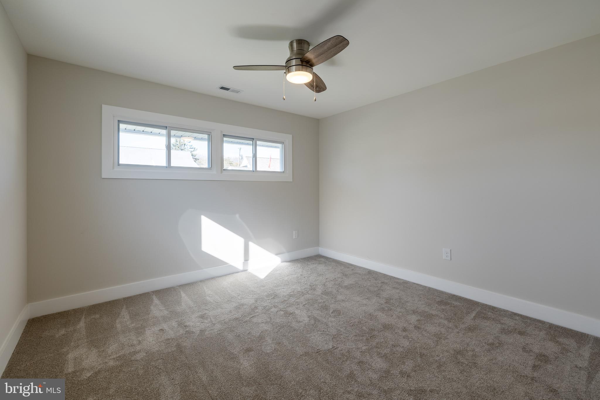 18 Viewpoint Lane Levittown, PA 19054 - Photo 16 of 30