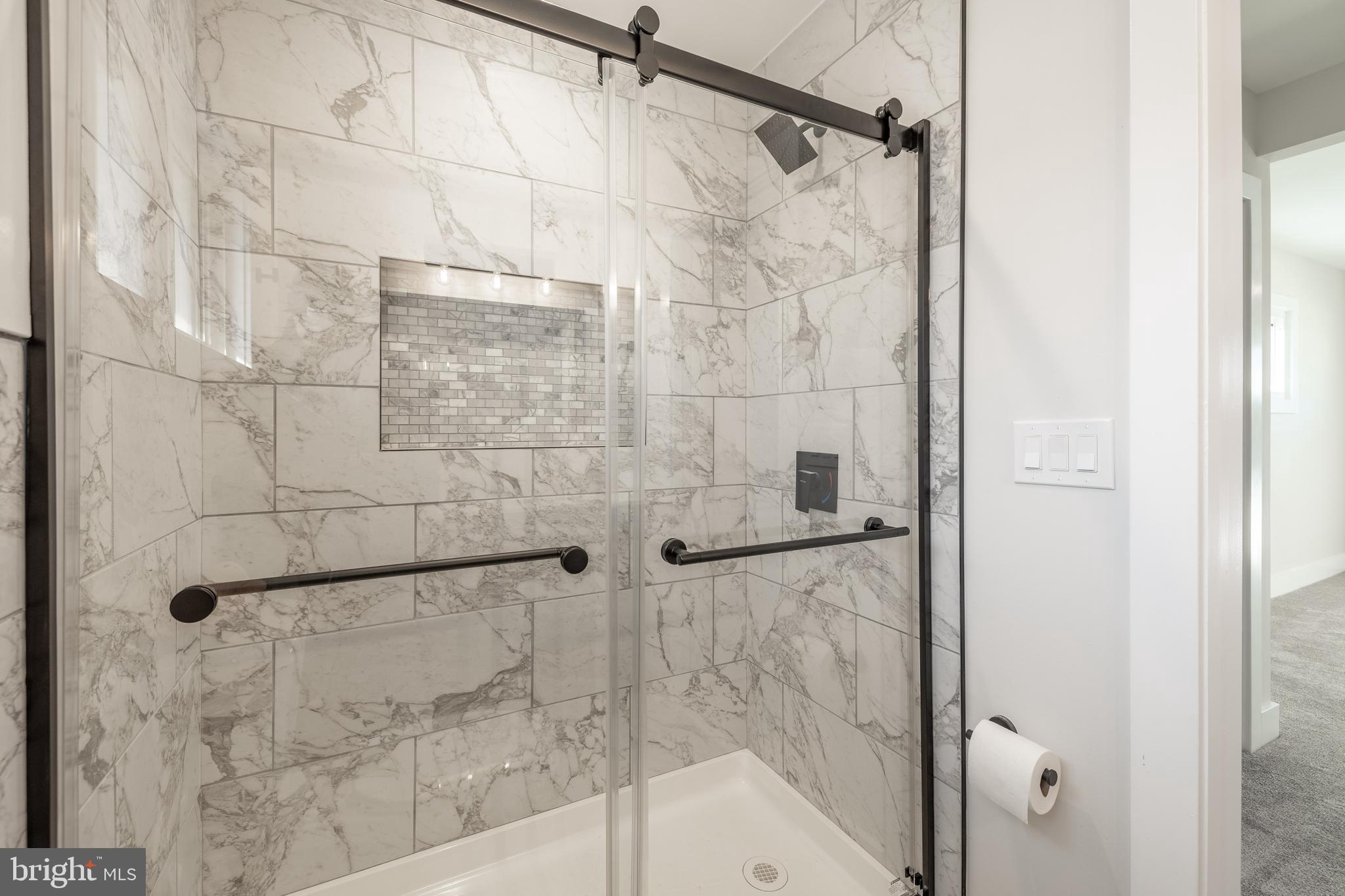 18 Viewpoint Lane Levittown, PA 19054 - Photo 20 of 30