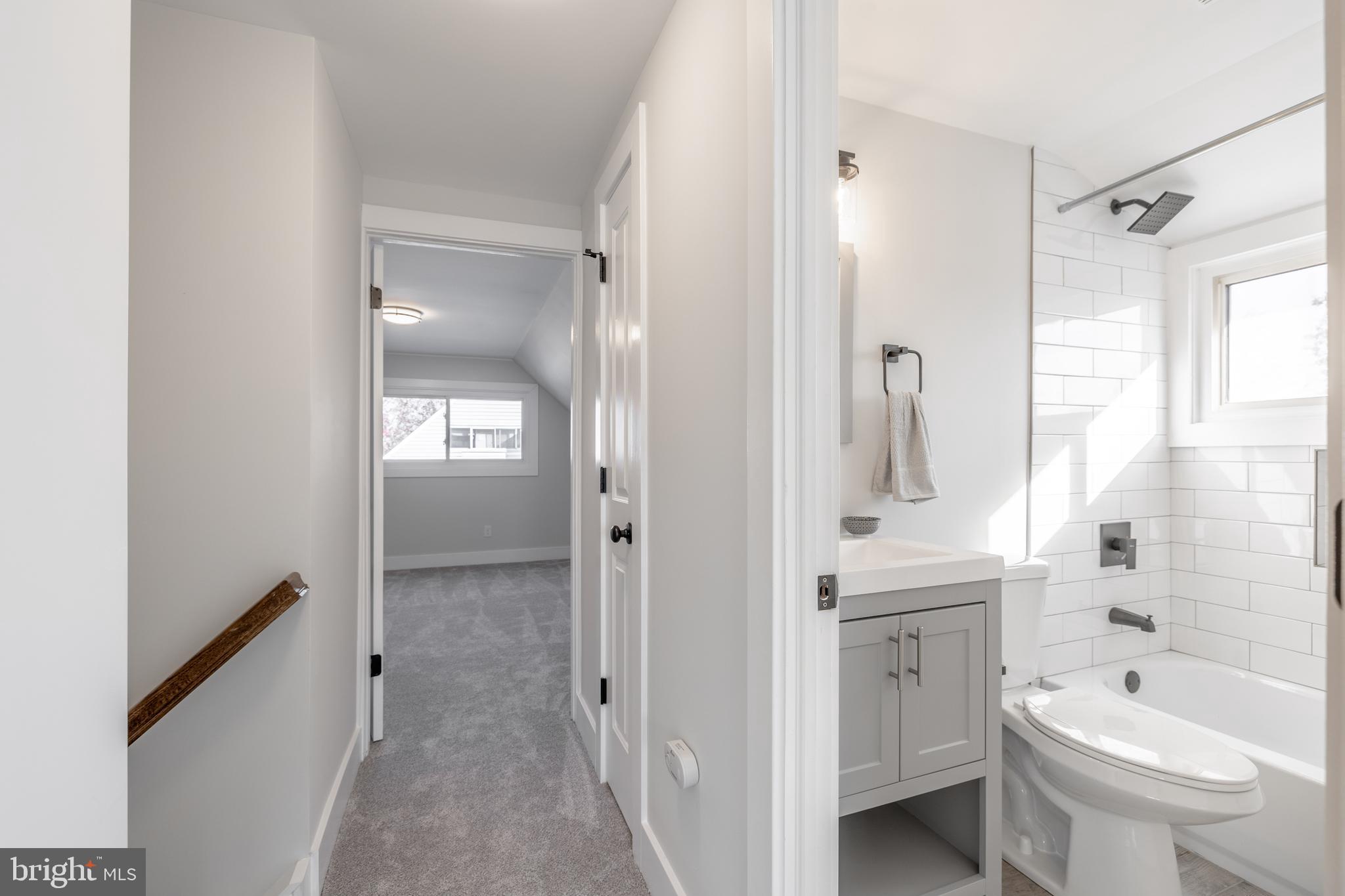 18 Viewpoint Lane Levittown, PA 19054 - Photo 26 of 30