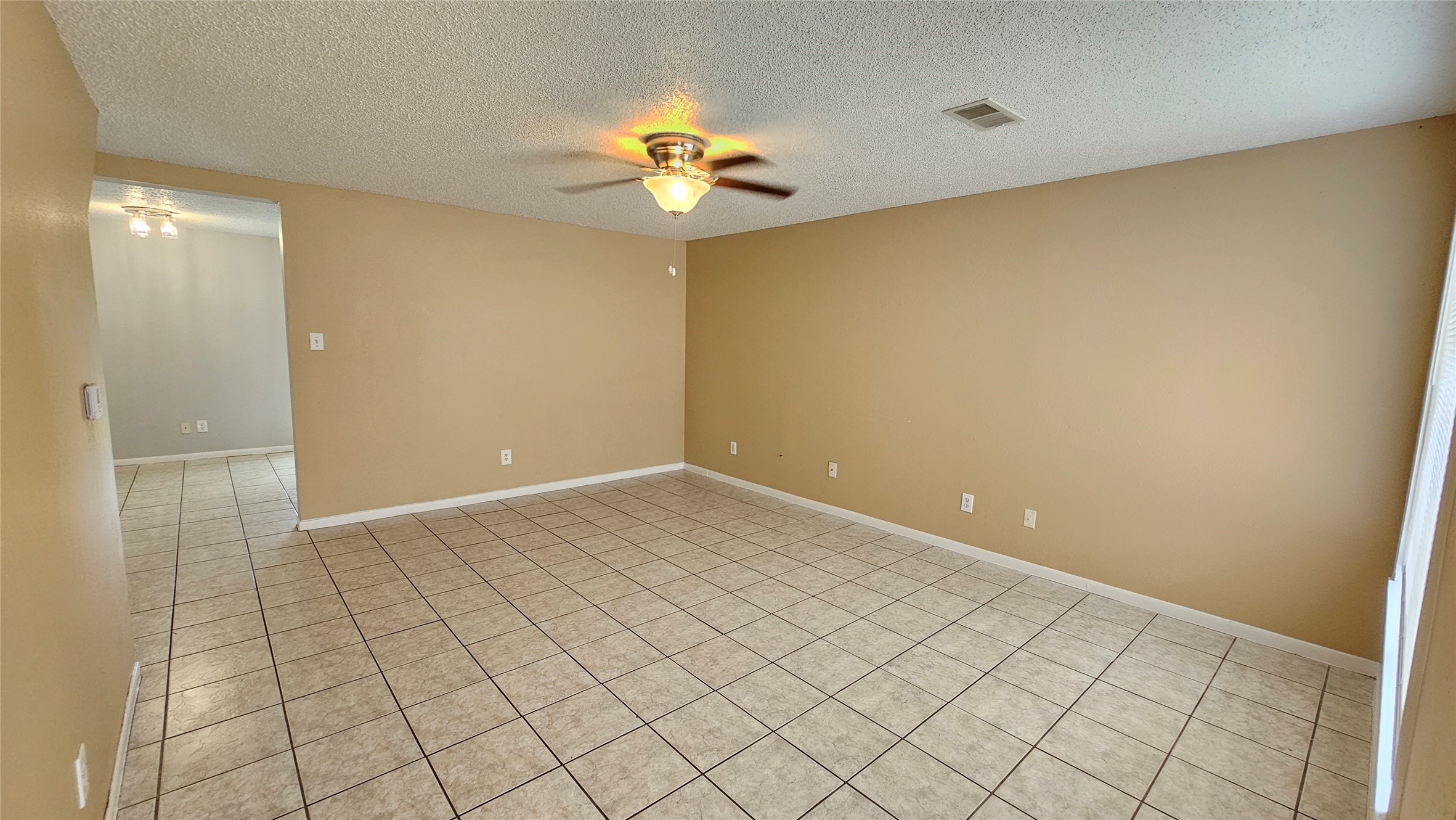 7704 Sign Street Houston, TX 77489 - Photo 4 of 27