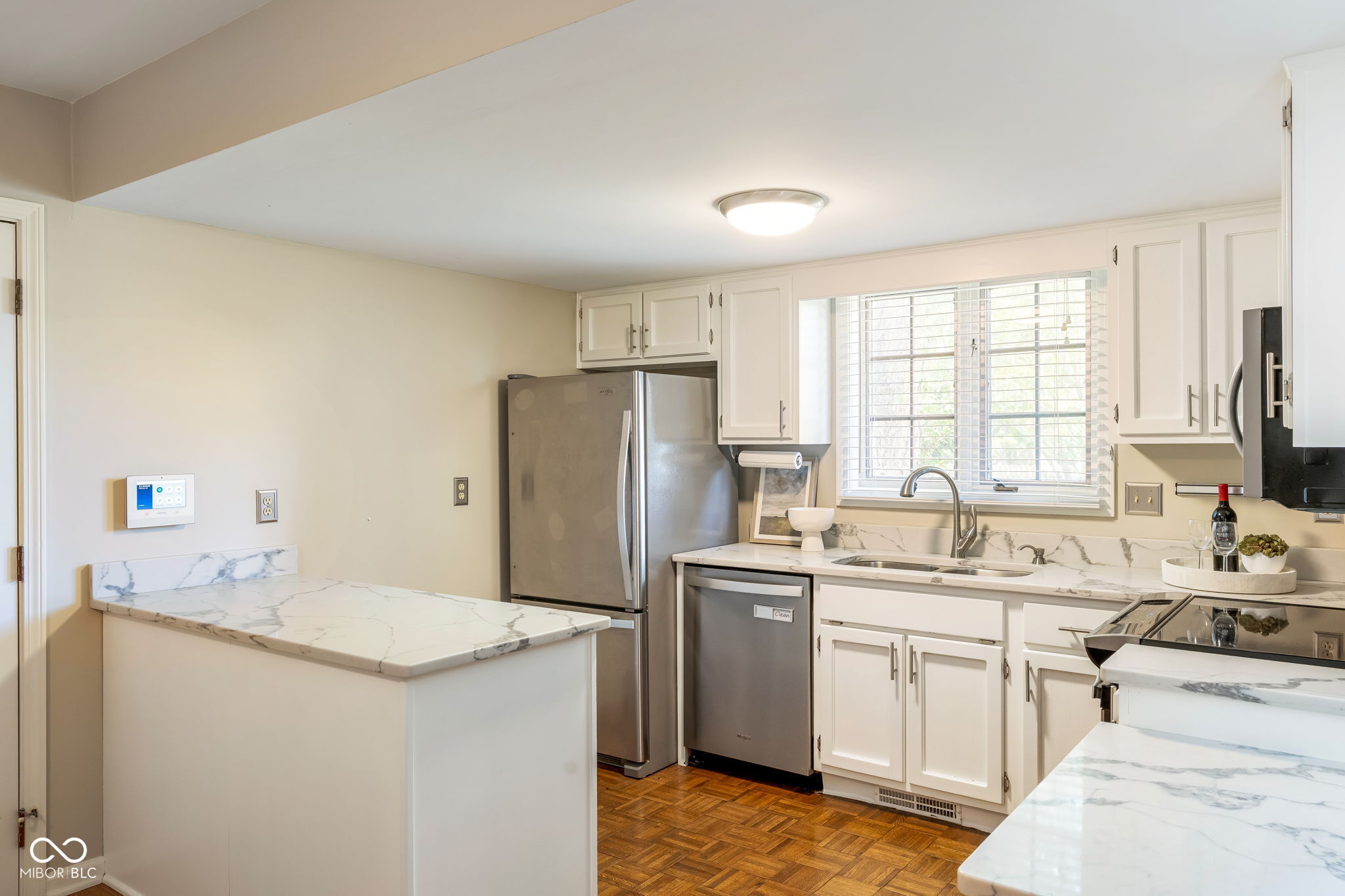 12427 Charing Cross Road Carmel, IN 46033 - Photo 12 of 32