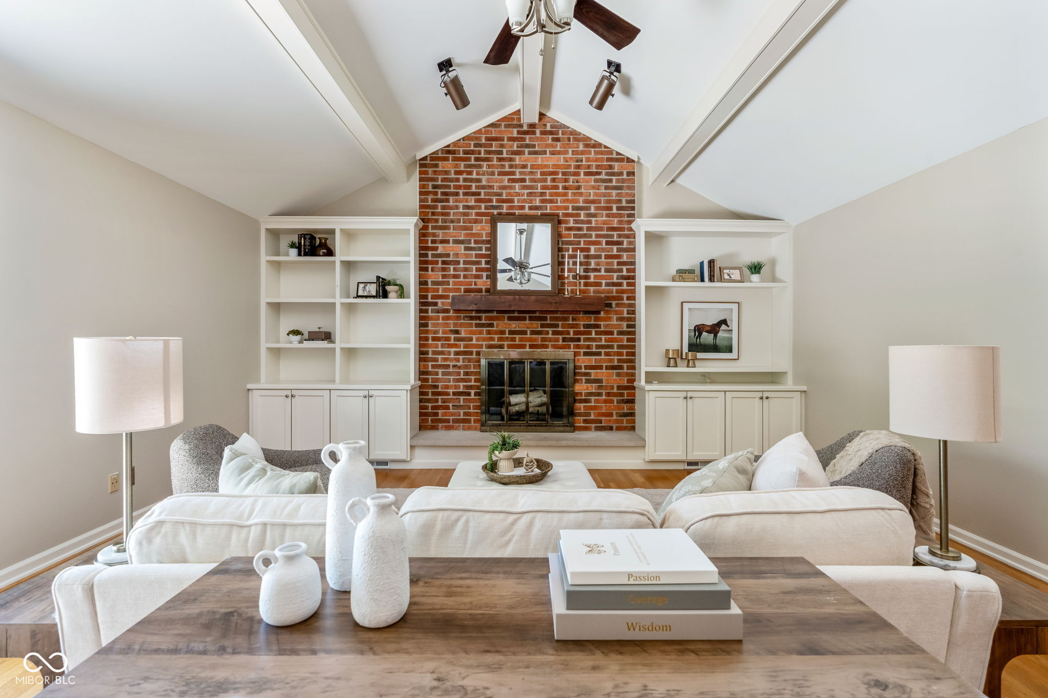 12427 Charing Cross Road Carmel, IN 46033 - Photo 6 of 32