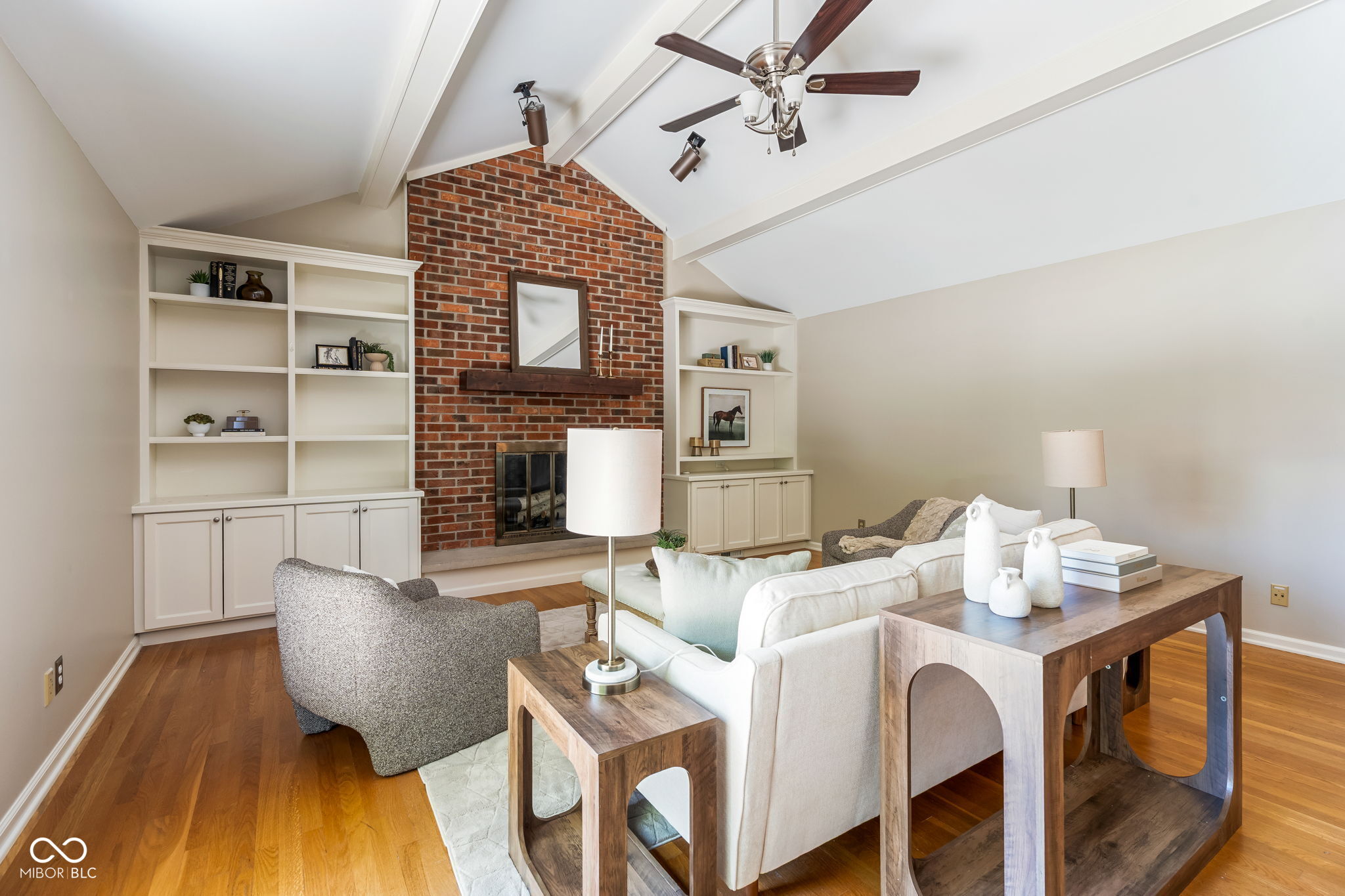 12427 Charing Cross Road Carmel, IN 46033 - Photo 8 of 32