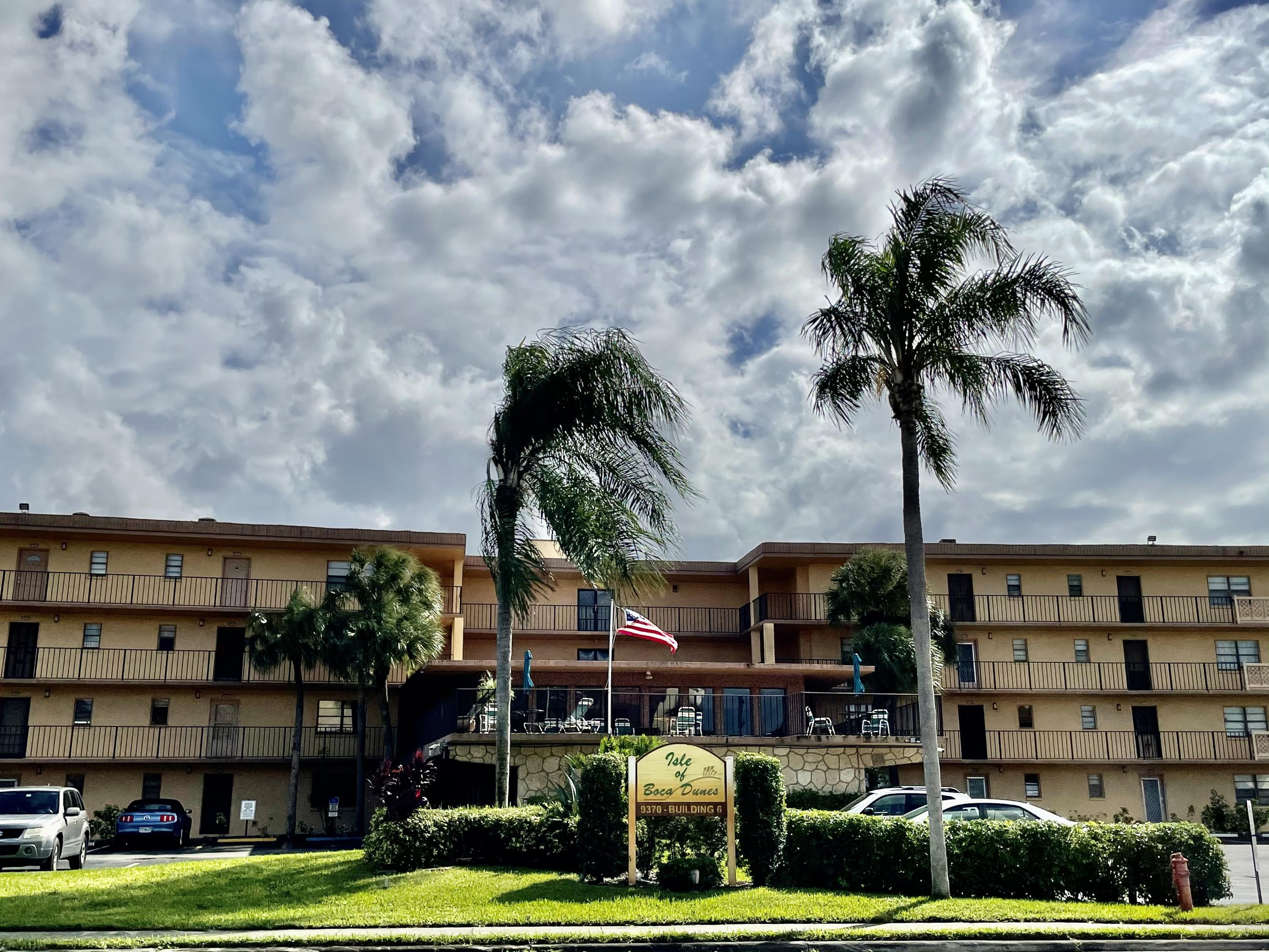 9370 Southwest 8th Street, Unit 401 Boca Raton, FL 33428 - Photo 1 of 18 IMG_0533