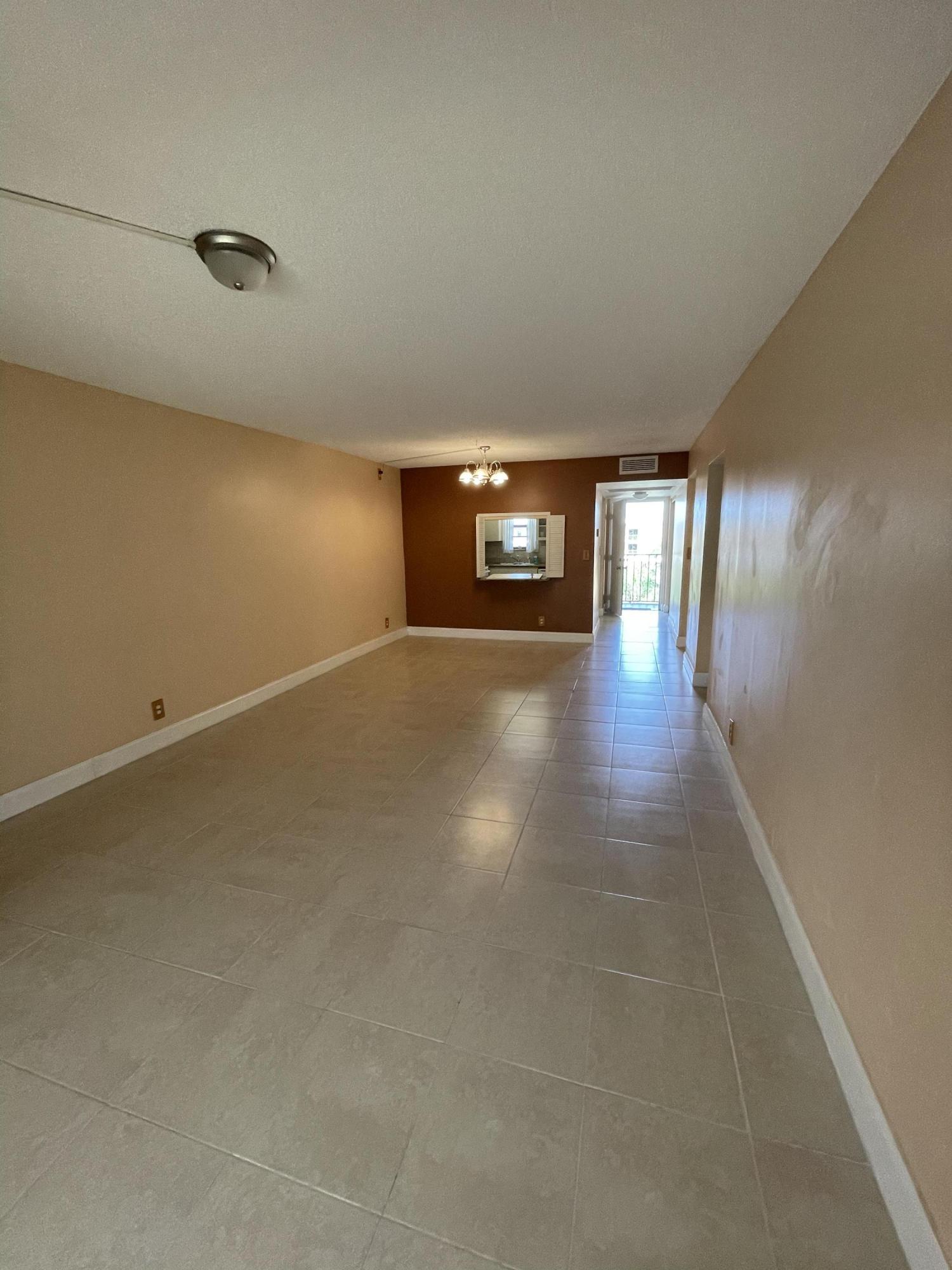 9370 Southwest 8th Street, Unit 401 Boca Raton, FL 33428 - Photo 5 of 18 IMG_0505