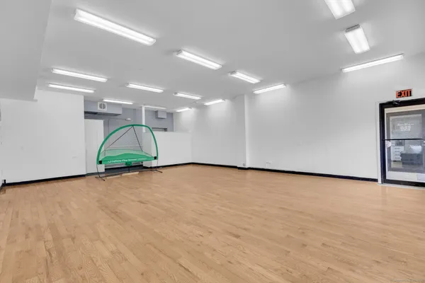 $20 | 215 Bridgeport Avenue, Shelton, CT 06484