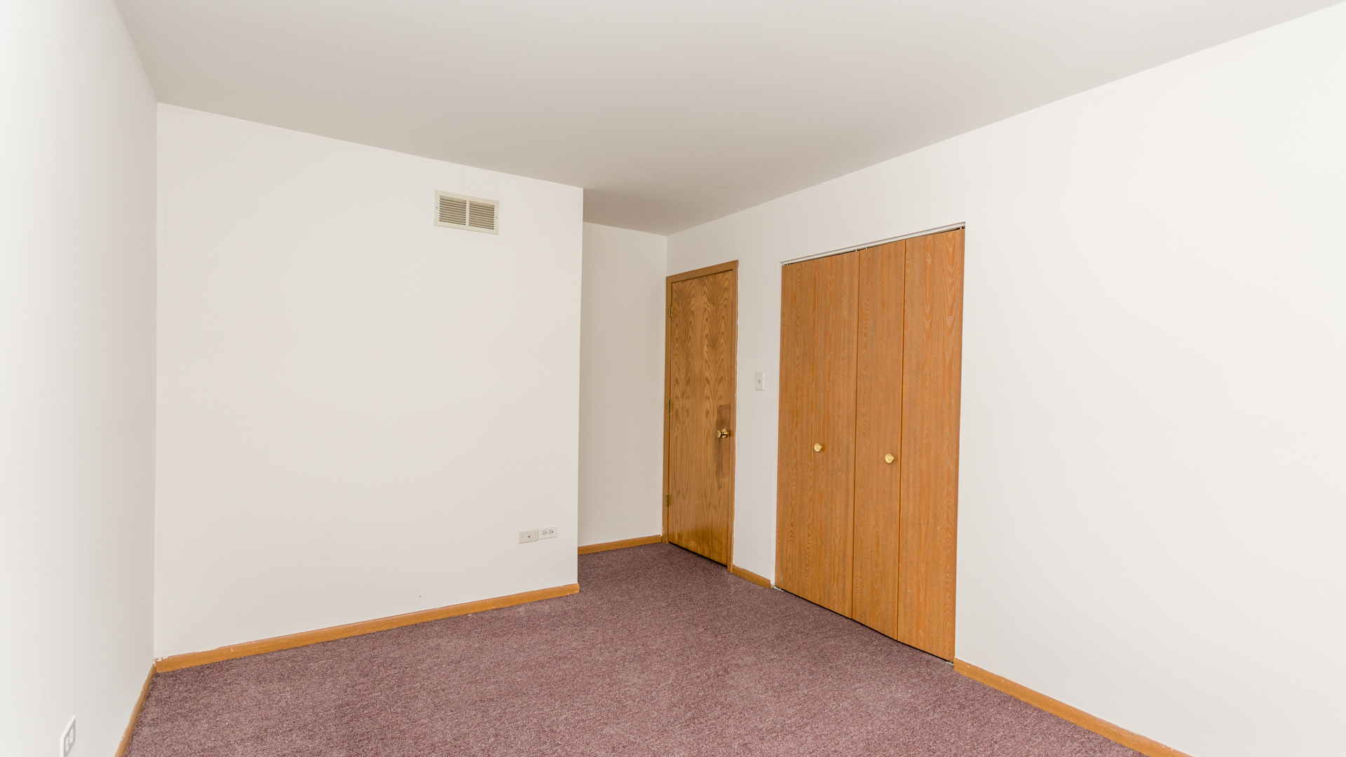 10205 South Springfield Avenue Chicago, IL 60655 - Photo 12 of 34 a view of an empty room