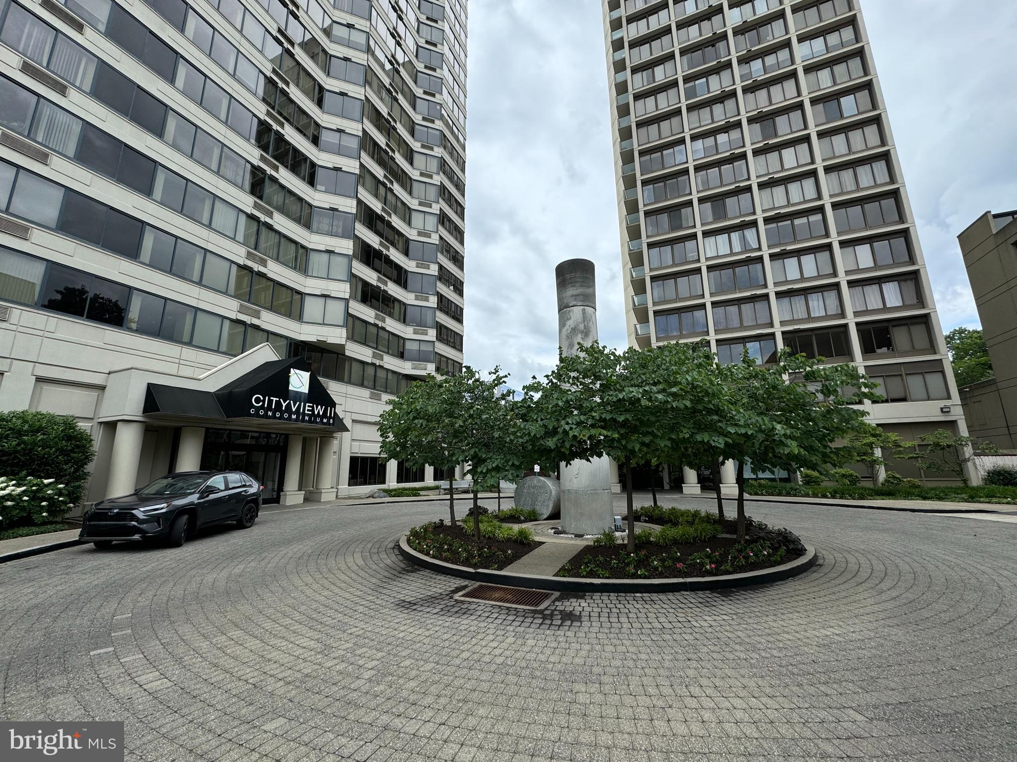2001 Hamilton Street, Unit 1501 Philadelphia, PA 19130 - Photo 25 of 35