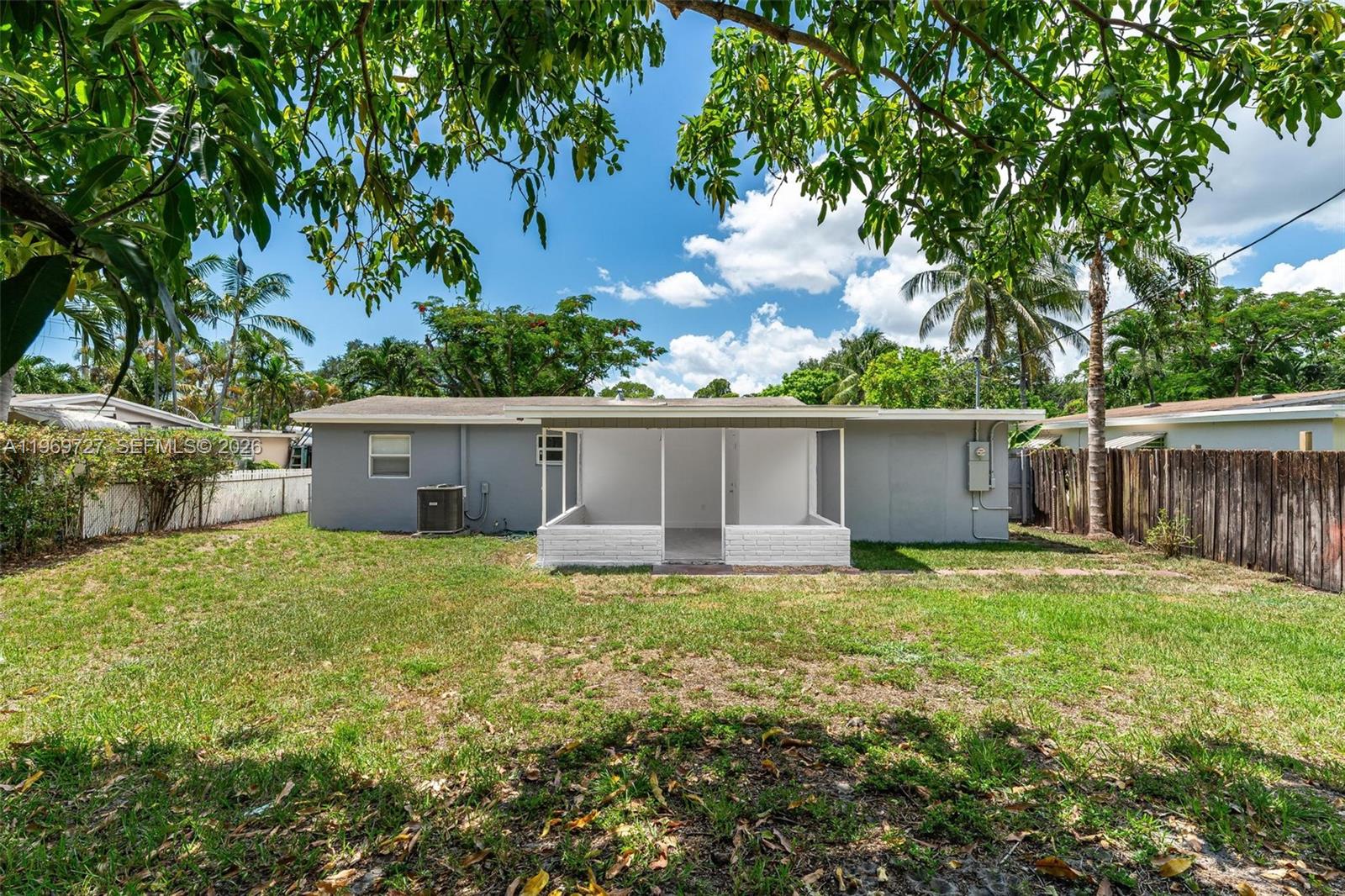 5615 Simms Street Hollywood, FL 33021 - Photo 6 of 27 a view of a back yard