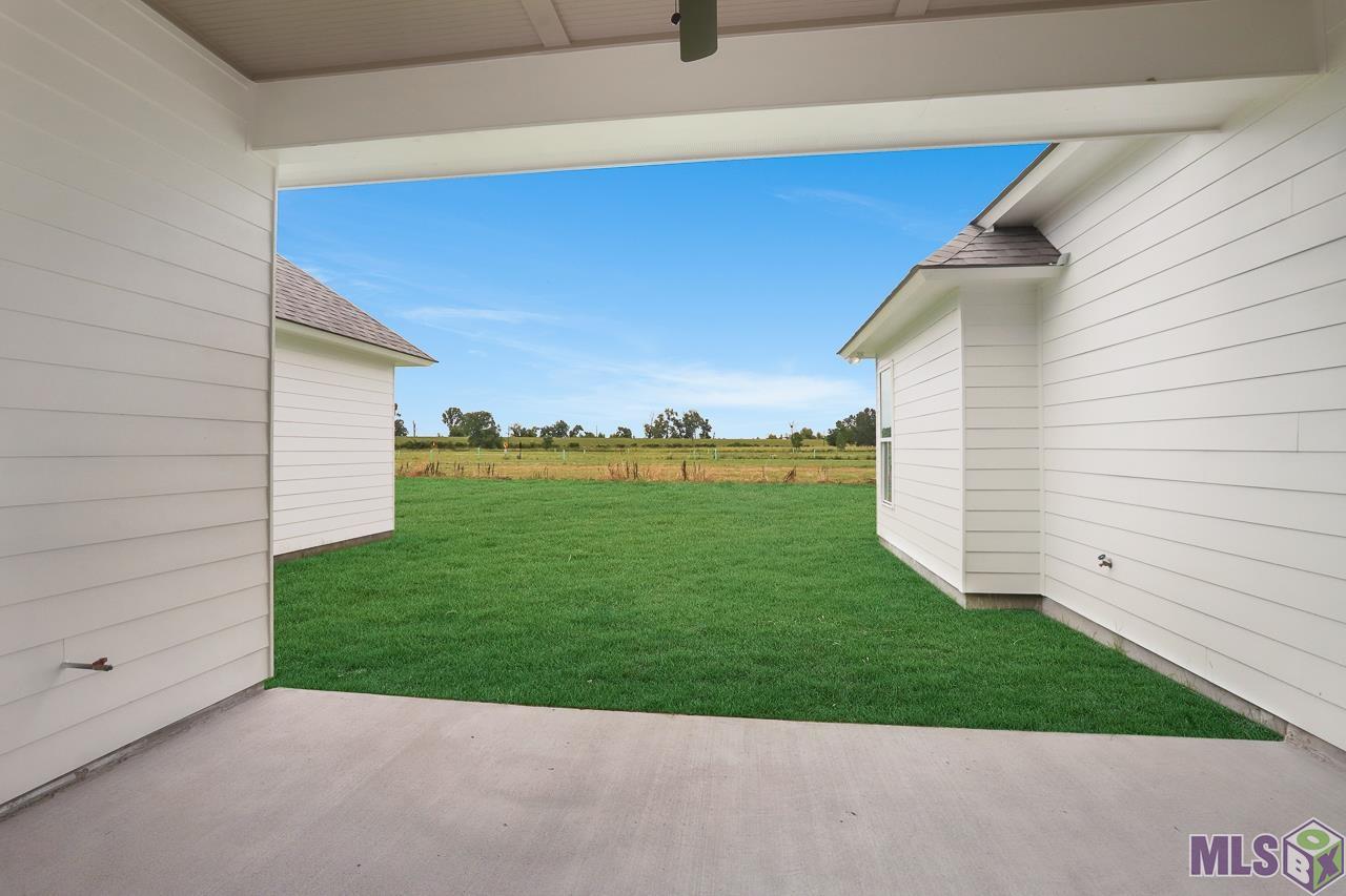 4316 Camargue Avenue Baton Rouge, LA 70820 - Photo 9 of 9 Pic of Similar Home