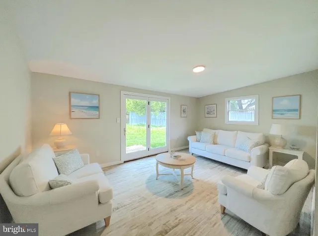 $3,000 | 249 Center Street, Little Egg Harbor, NJ 08087