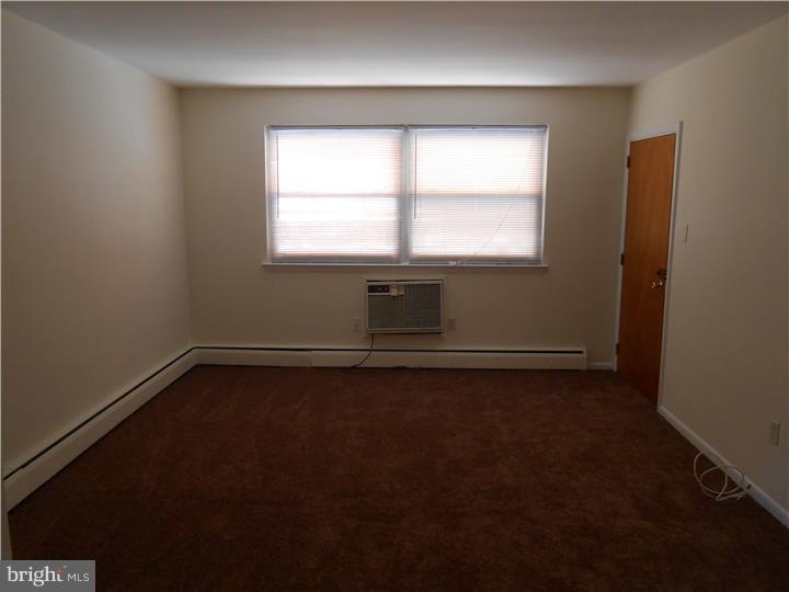 8206 Verree Road Philadelphia, PA 19111 - Photo 5 of 11 Unit #1