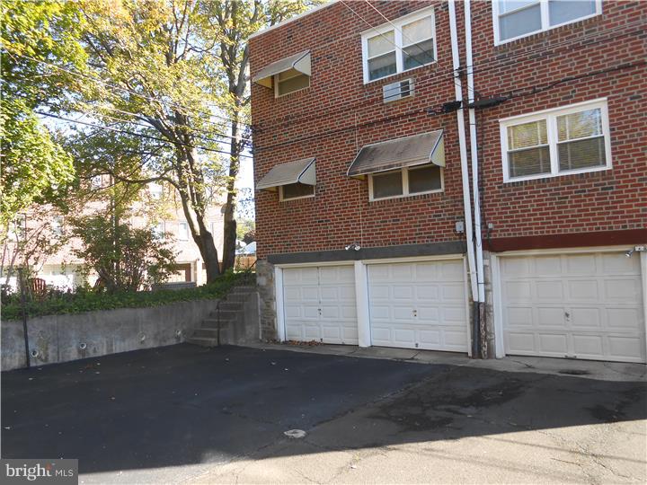 8206 Verree Road Philadelphia, PA 19111 - Photo 10 of 11 Exterior Back