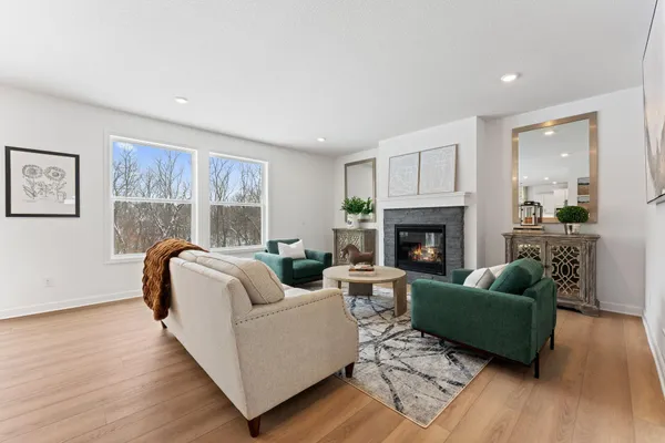 $640,875 | 1918 Timber Lane, Carver, MN 55315