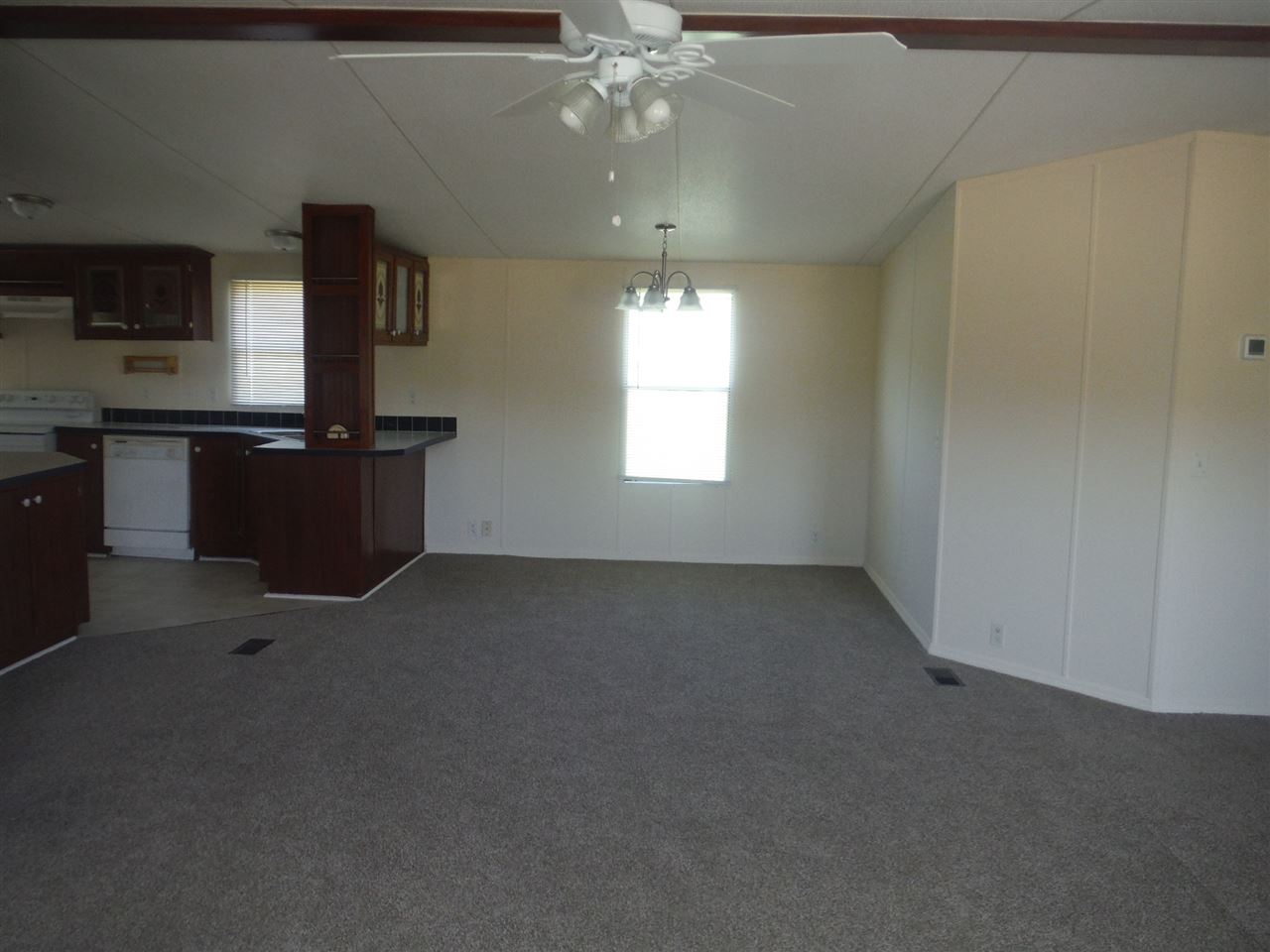 33015 Gilley Road Lillian, AL 36549 - Photo 11 of 44 Great Room