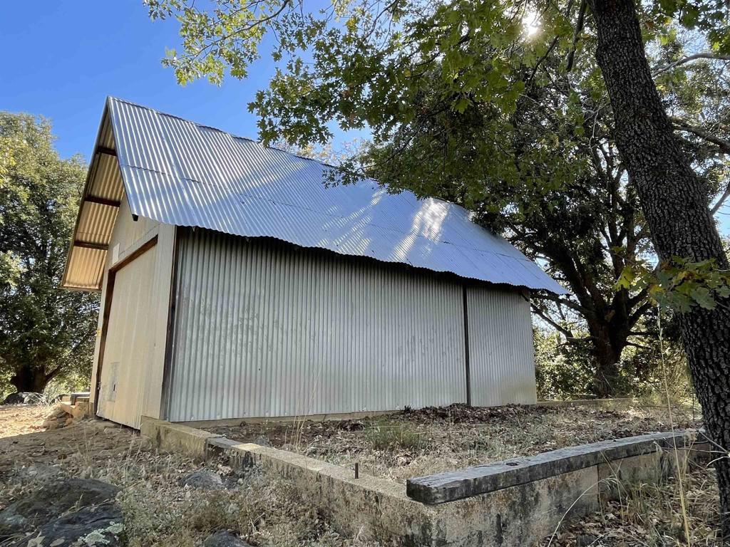 0 Palomar Divide Palomar Mountain, CA 92060 - Photo 19 of 39 a backyard of a house