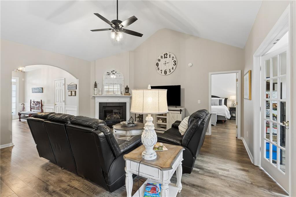 353 Springs Crossing Canton, GA 30114 - Photo 6 of 53