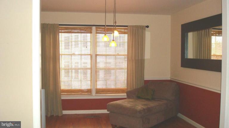 7003 Leestone Street Springfield, VA 22151 - Photo 4 of 7 Dining Room