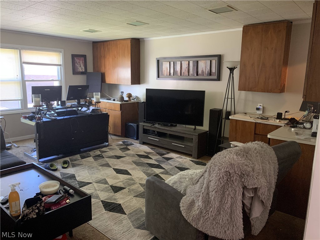 3869 Faversham Road Cleveland, OH 44118 - Photo 5 of 24 Gallery Image 5