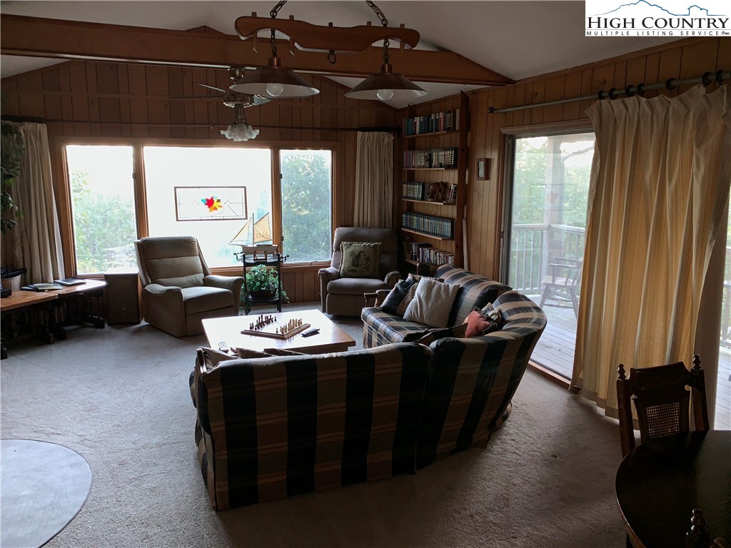 221 Alpine Road Blowing Rock, NC 28605 - Photo 11 of 16 Gallery Image 11