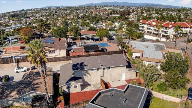 $1,200,000 | 631-633 Hillside Terrace, Vista, CA 92084