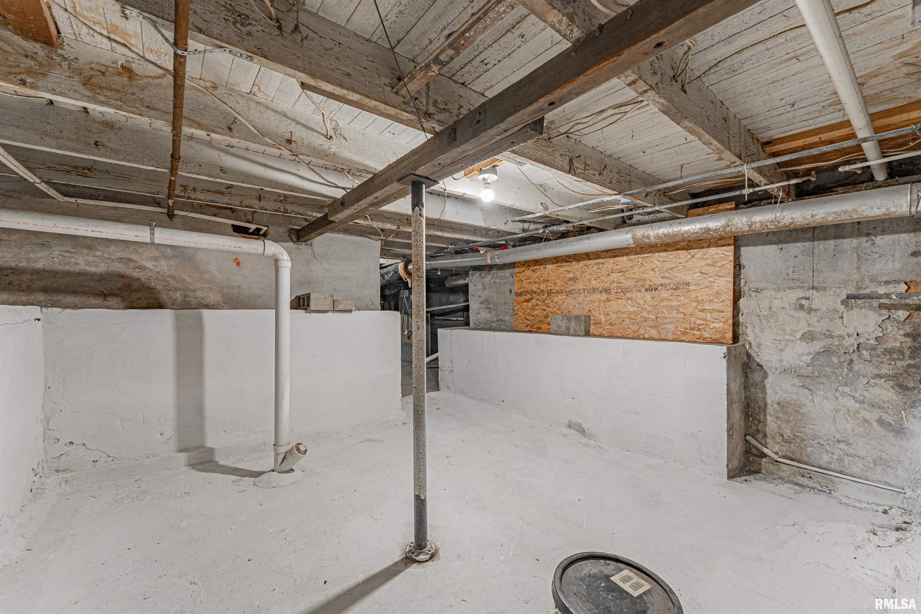 728 North Kickapoo Street Lincoln, IL 62656 - Photo 20 of 23 Gallery Image 20