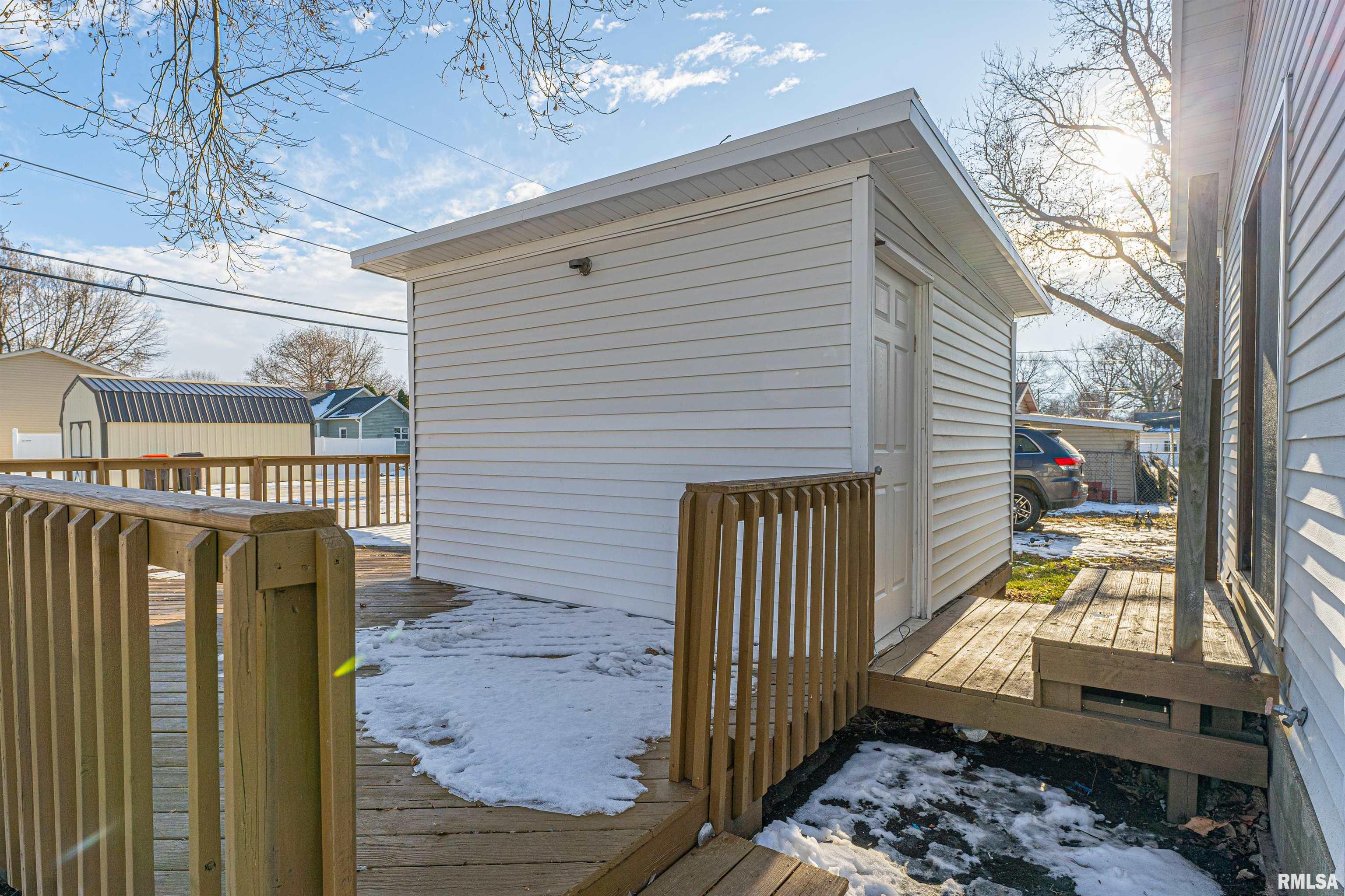 728 North Kickapoo Street Lincoln, IL 62656 - Photo 3 of 23 Gallery Image 3