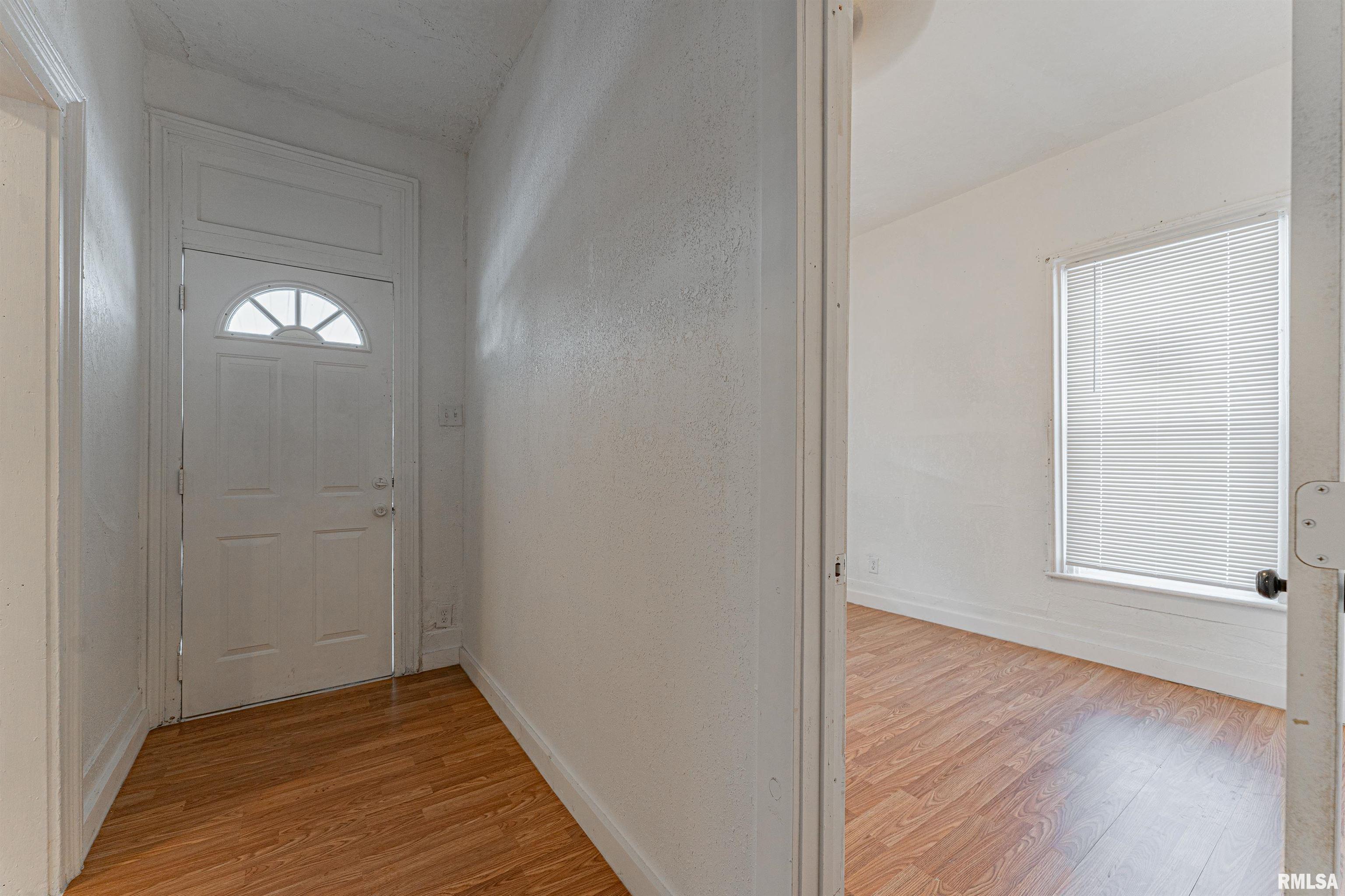 728 North Kickapoo Street Lincoln, IL 62656 - Photo 7 of 23 Gallery Image 7