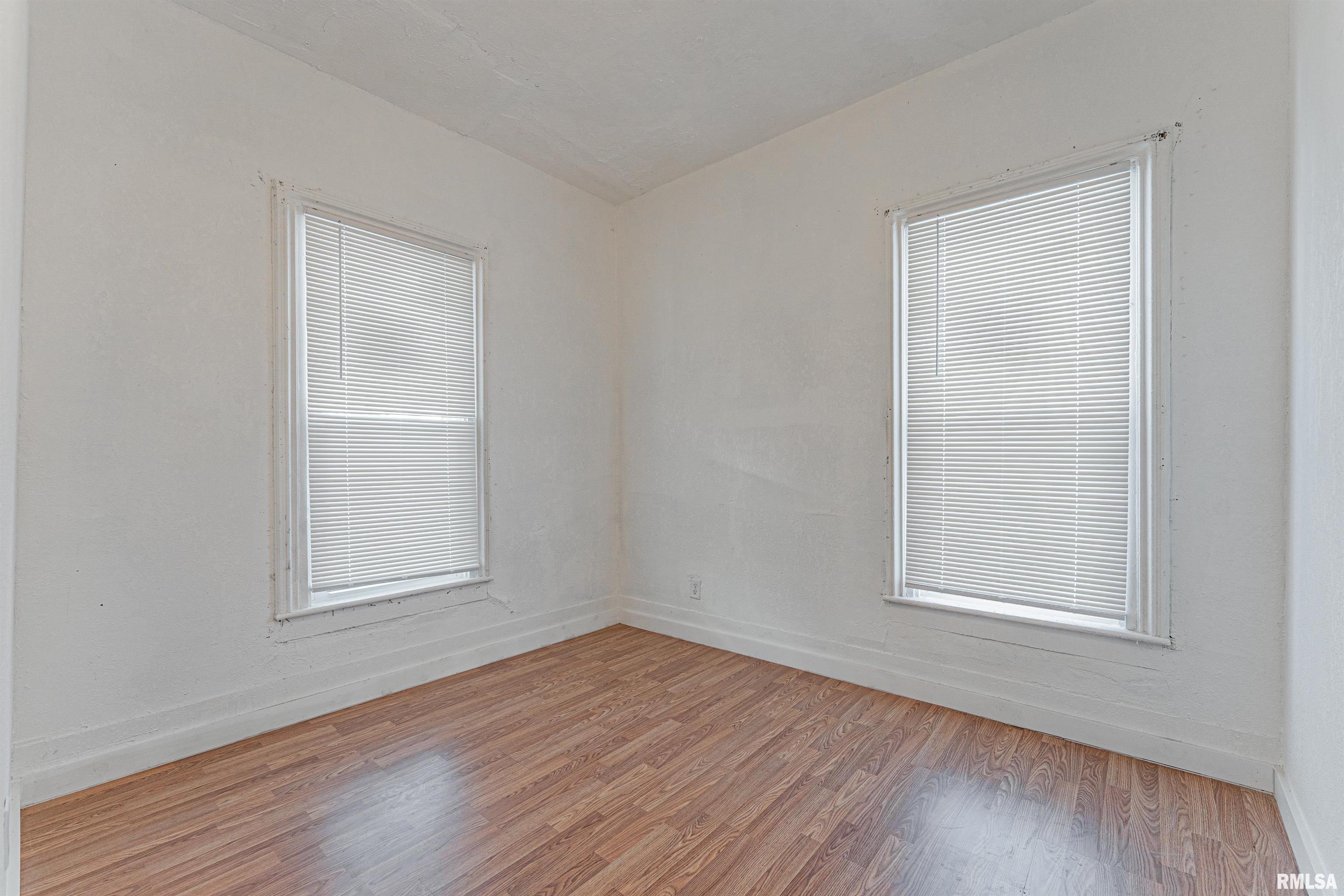 728 North Kickapoo Street Lincoln, IL 62656 - Photo 8 of 23 Gallery Image 8