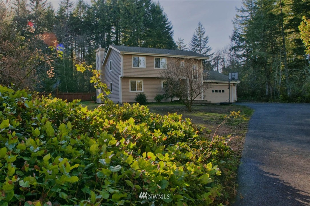4013 Grove Road Northwest Olympia, WA 98502 - Photo 1 of 17 Gallery Image 1