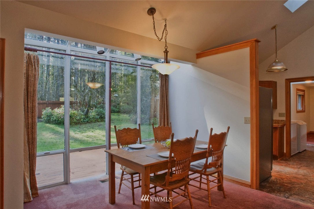 4013 Grove Road Northwest Olympia, WA 98502 - Photo 9 of 17 Gallery Image 9