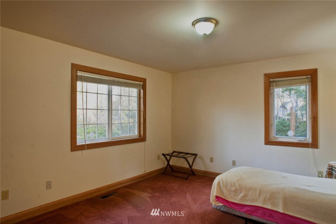 4013 Grove Road Northwest Olympia, WA 98502 - Photo 10 of 17 Gallery Image 10