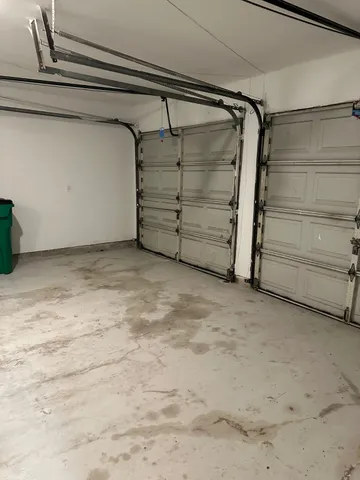 $1,900 | 119 Lakewood Drive, Baytown, TX 77520