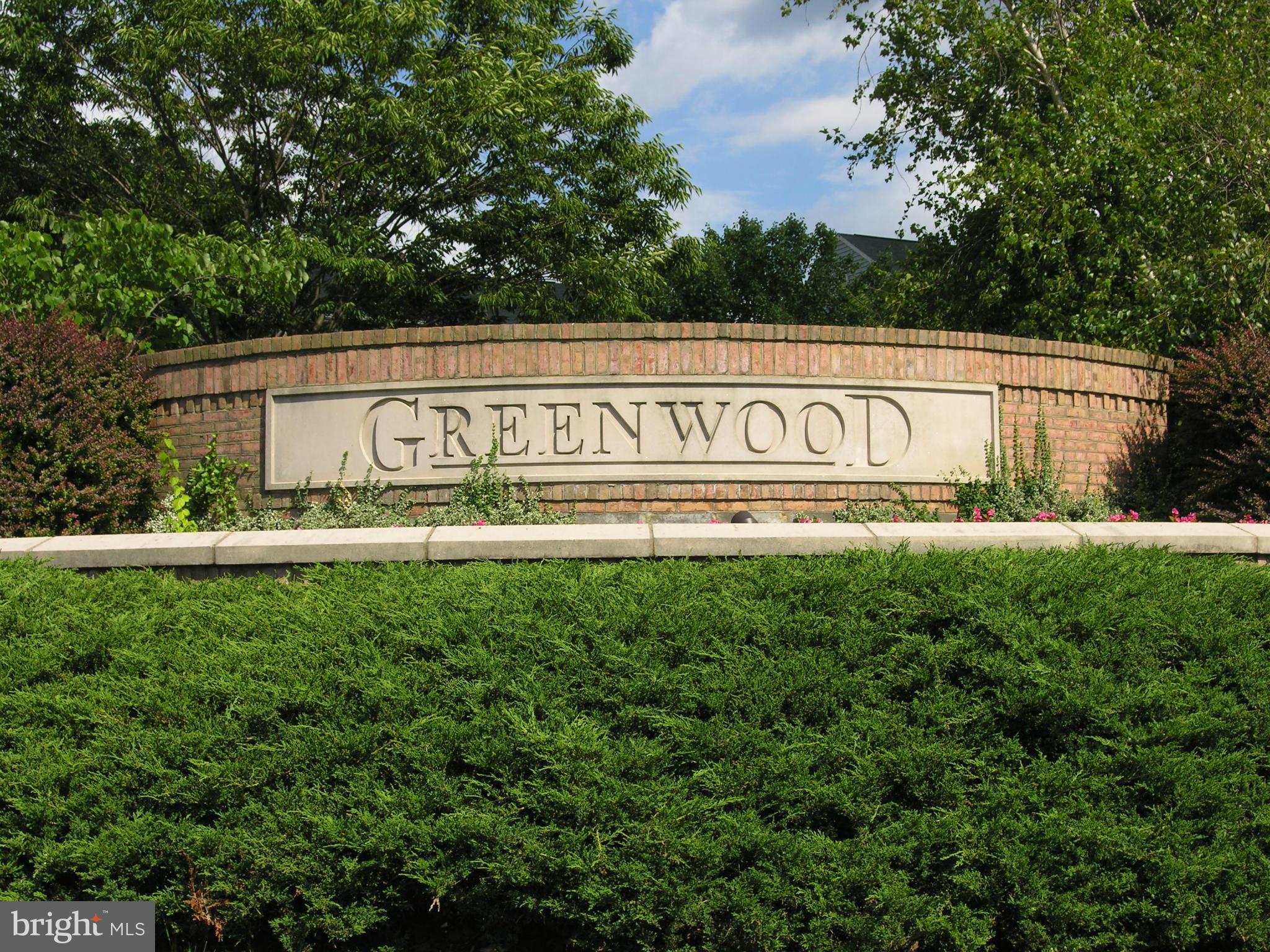 6349 Simmer Circle Springfield, VA 22150 - Photo 22 of 25 Monument