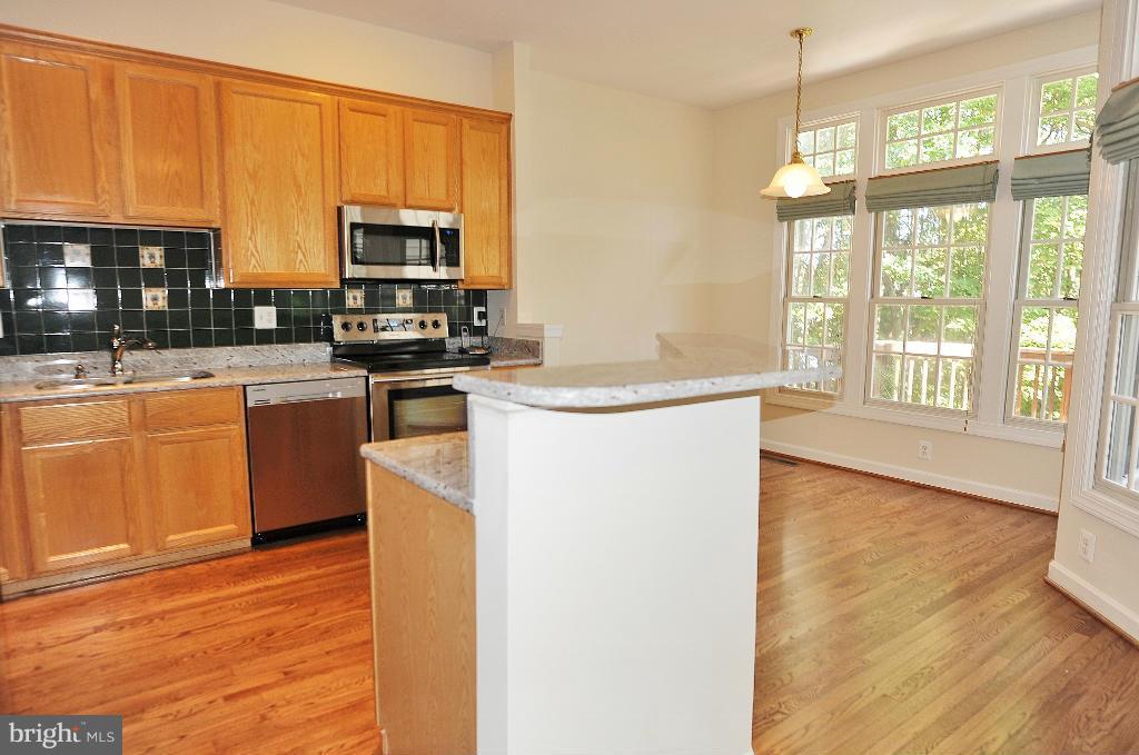 6349 Simmer Circle Springfield, VA 22150 - Photo 4 of 25 Kitchen