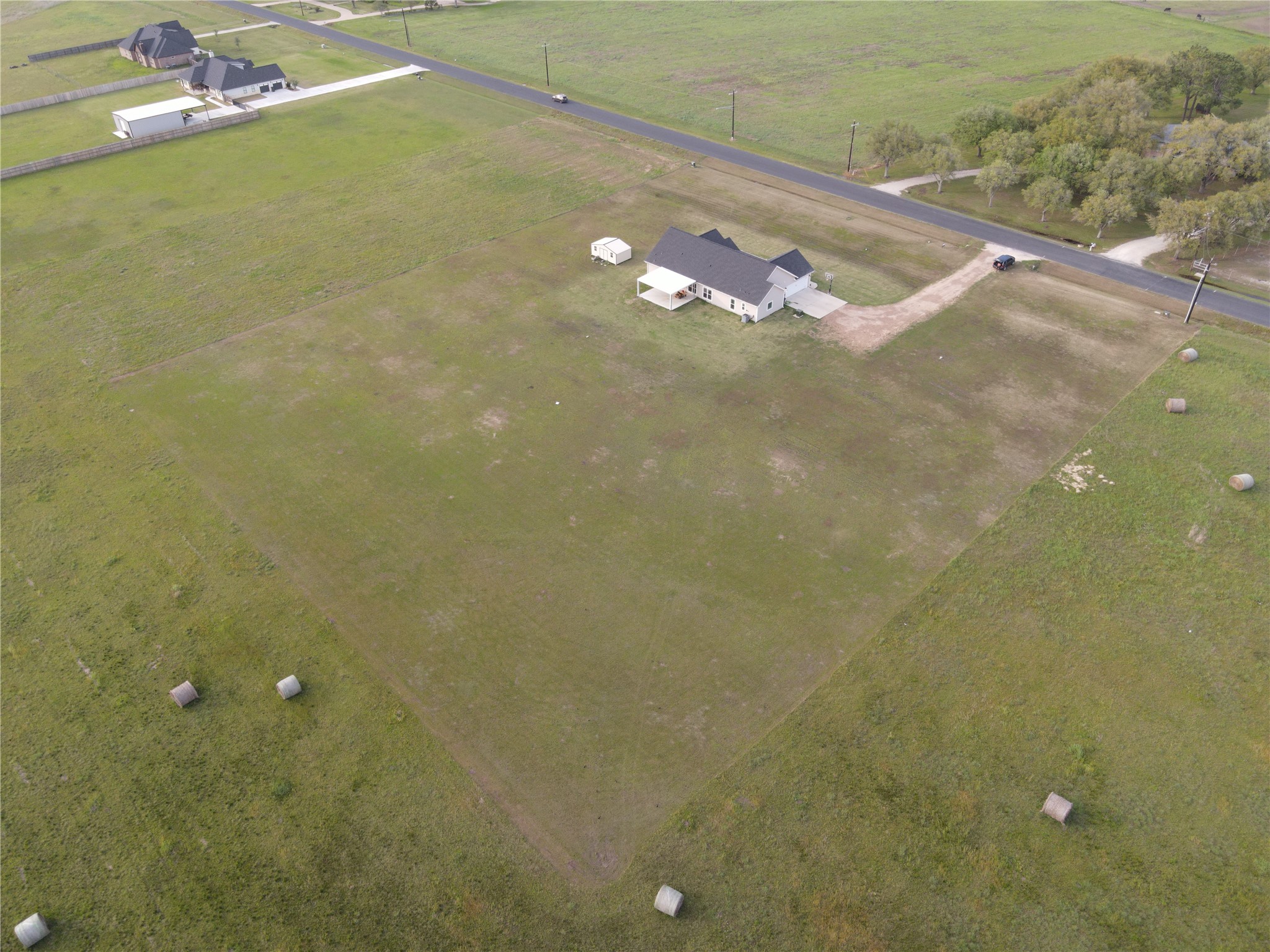 723 Sandy Corner Road El Campo, TX 77437 - Photo 4 of 20 Aerial view of the property.