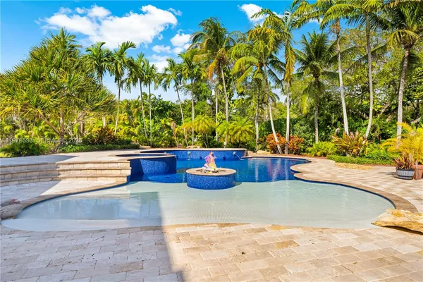 $7,249,999 | 11400 Southwest 67th Avenue, Pinecrest, FL 33156