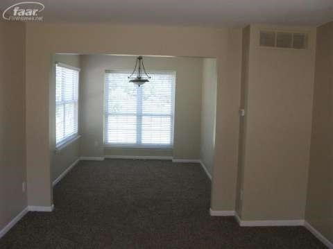 815 3rd Street Fenton, MI 48430 - Photo 3 of 13 20359802-2.JPG