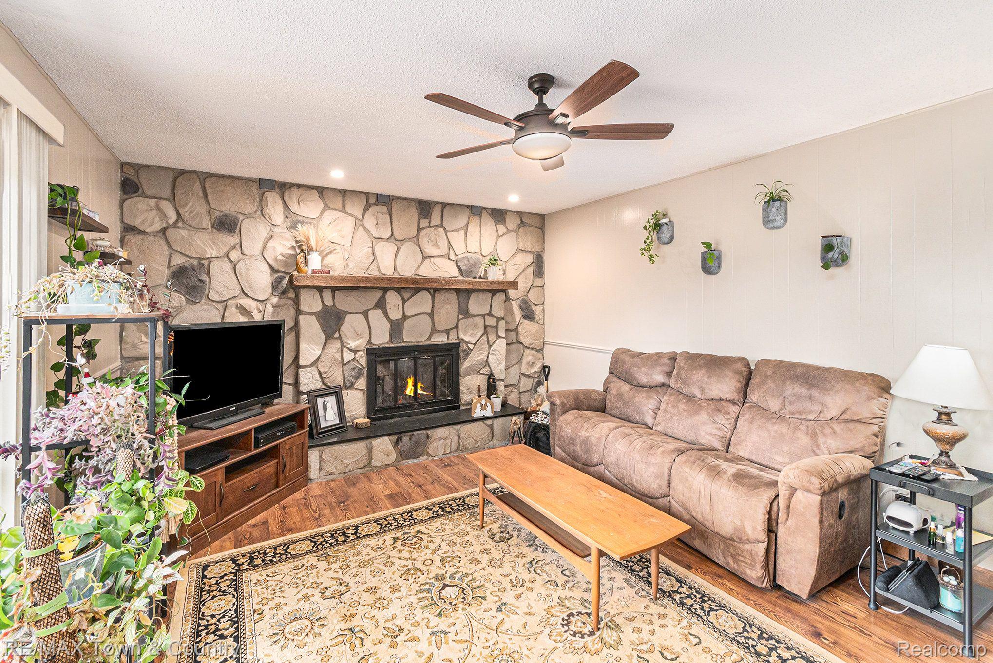 7308 East Bristol Road Davison, MI 48423 - Photo 8 of 41 Gallery Image 8