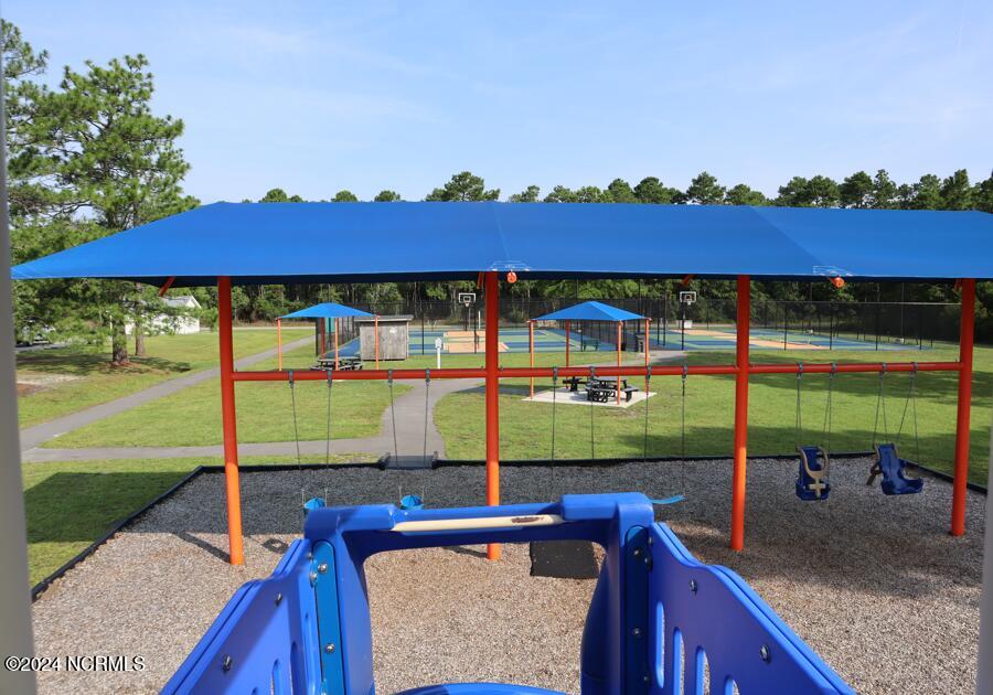 748 Edgewood Road Southport, NC 28461 - Photo 50 of 68 Courts3