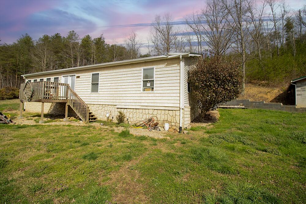 3407 Middle Creek Road Afton, TN 37616 - Photo 1 of 20 middlecreekroad front