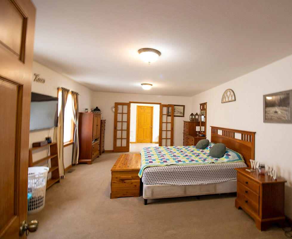 3407 Middle Creek Road Afton, TN 37616 - Photo 12 of 20 middlecreekroad bed 1