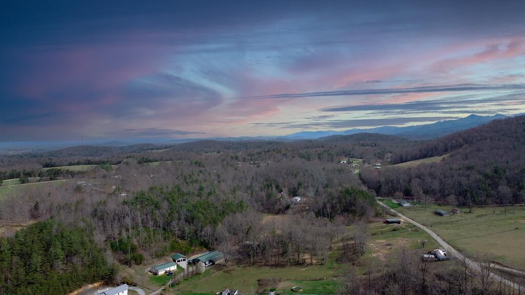 3407 Middle Creek Road Afton, TN 37616 - Photo 19 of 20 middlecreekroad(5)