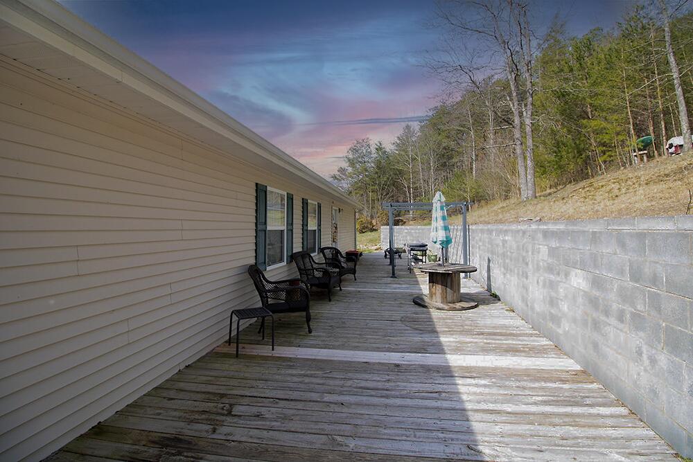 3407 Middle Creek Road Afton, TN 37616 - Photo 2 of 20 middlecreekroad back