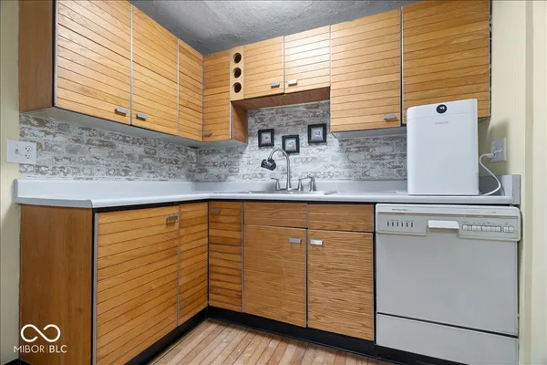 $475,000 | 10280 West 300 South, Parker City, IN 47368