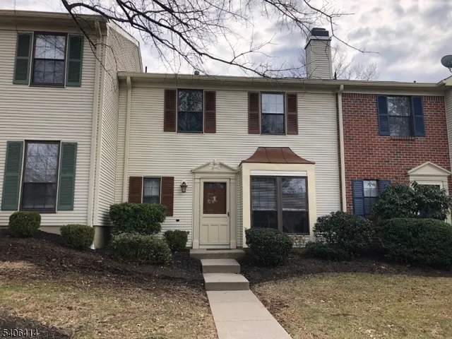 $499,000 | 26 Woodward Lane, Bernards, NJ 07920