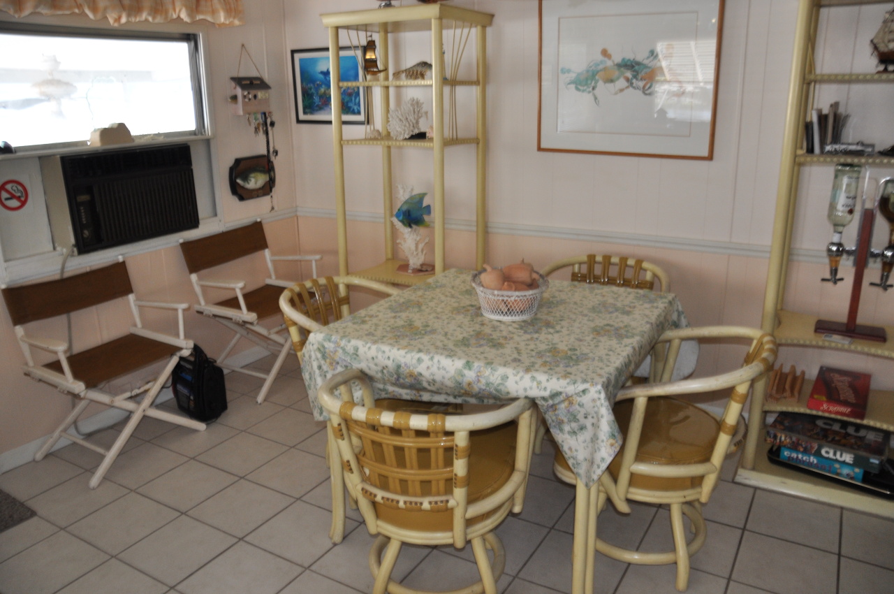 19 Swallow Road Key Largo, FL 33037 - Photo 15 of 15 Dining Area