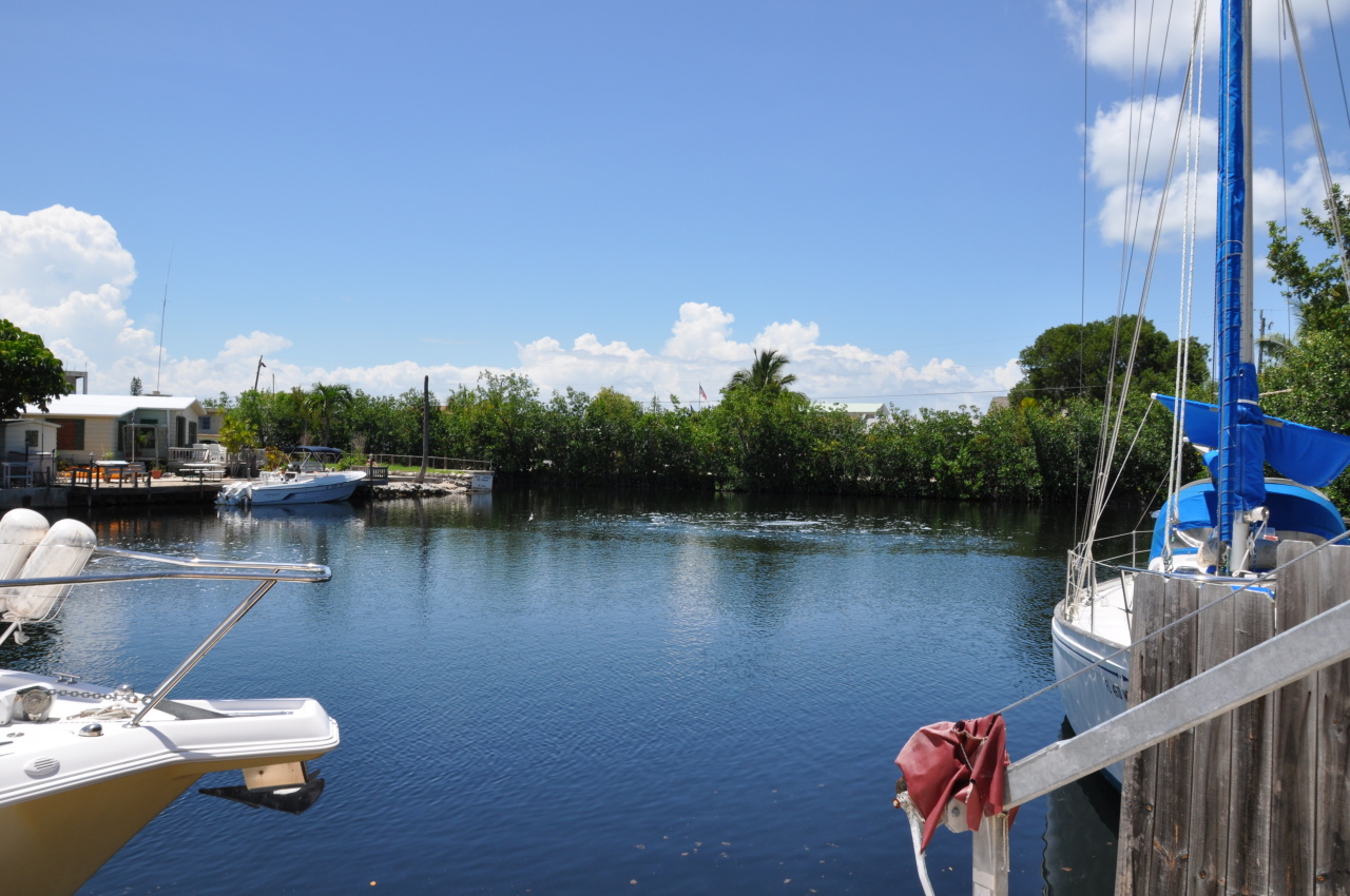 19 Swallow Road Key Largo, FL 33037 - Photo 4 of 15 Basin View