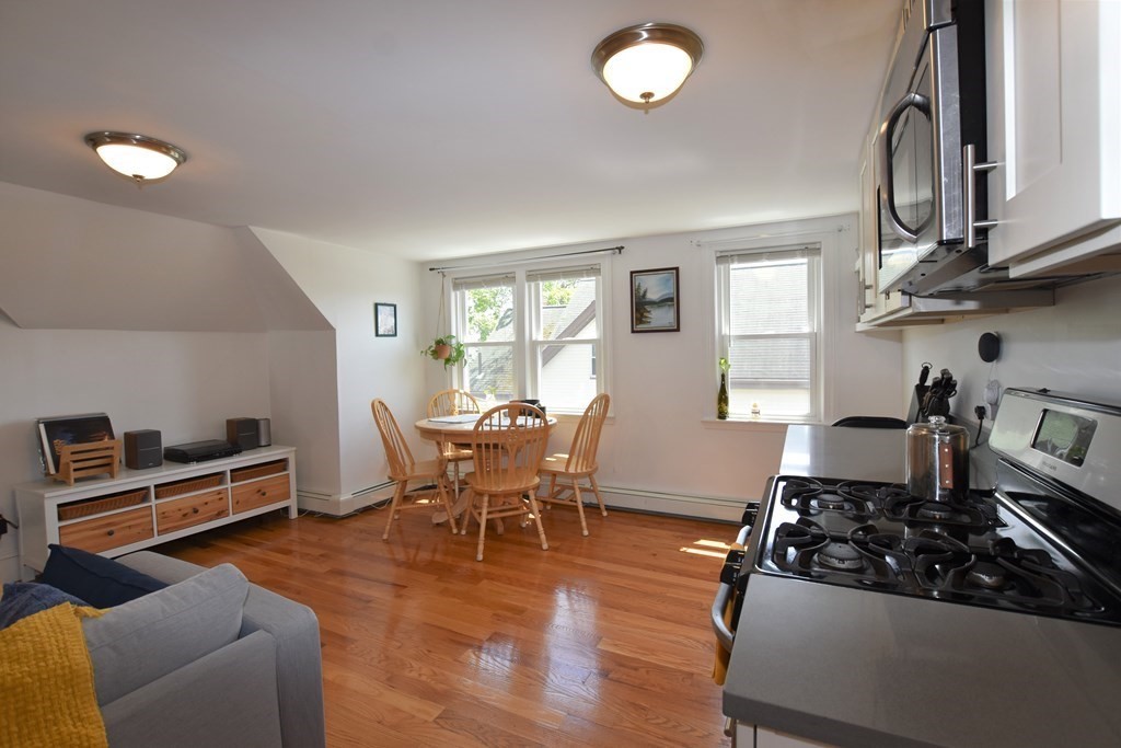 30 Appleton Street, Unit 3 Waltham, MA 02453 - Photo 9 of 20
