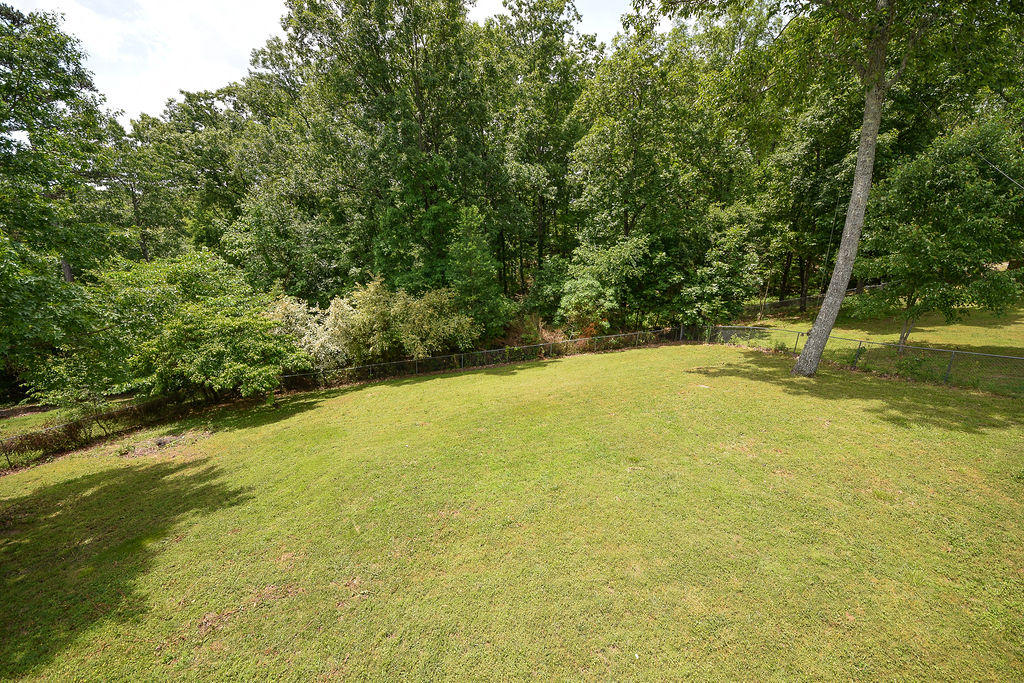 10142 Fielding Road Ooltewah, TN 37363 - Photo 9 of 39 DSC_2025